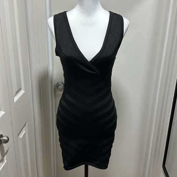 Forever 21 Dresses & Skirts - Black Sexy Body-con Forever 21 Bandage Dress